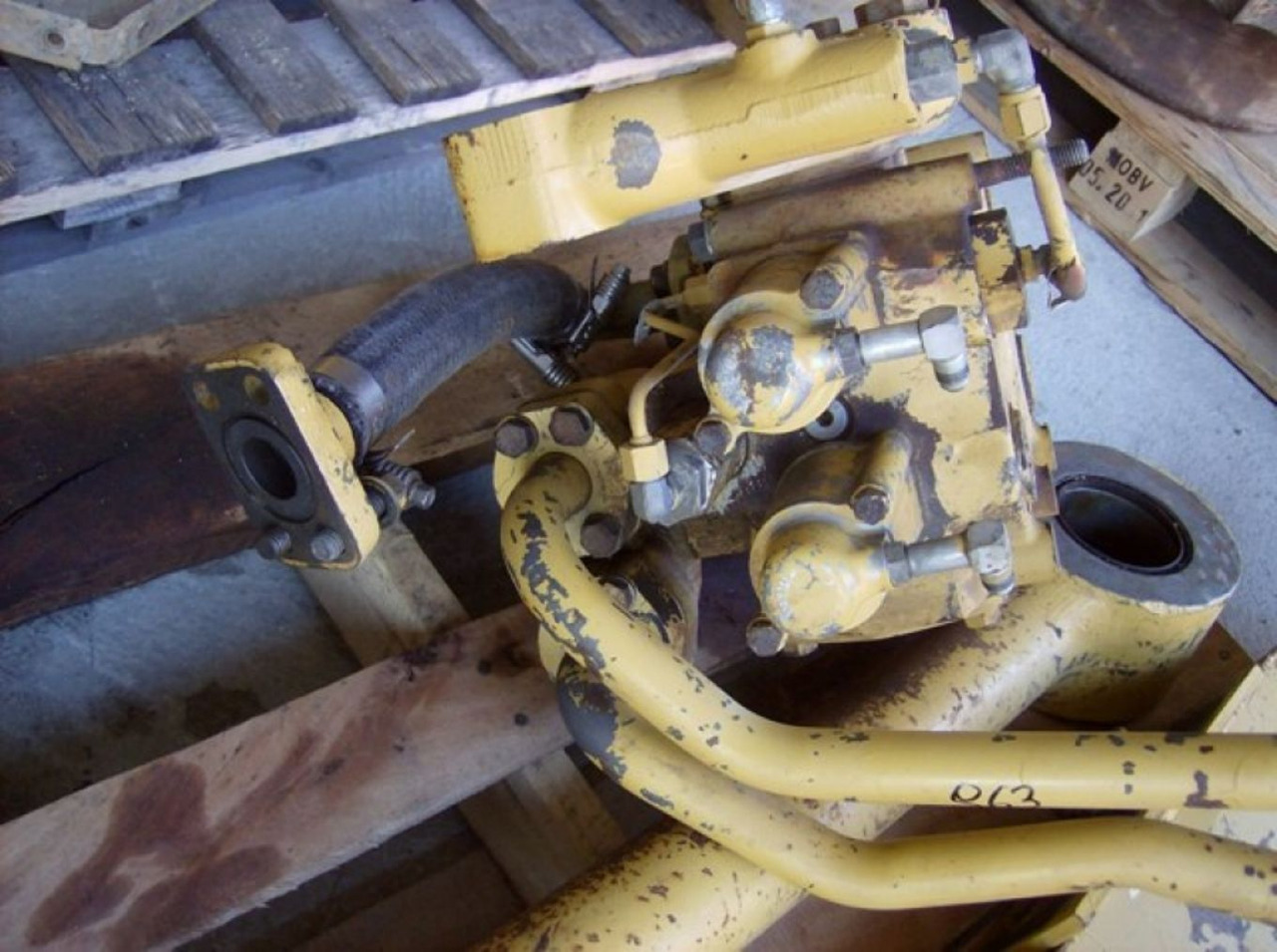 Caterpillar 963 DISTRIBUTORE IDRAULICO - Hidraulični ventil za Građevinska mašina: slika 1 Caterpillar 963 DISTRIBUTORE IDRAULICO - Hidraulični ventil za Građevinska mašina: slika 1