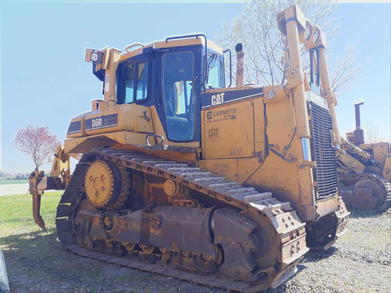 Caterpillar D6R II XL - Buldožer: slika 4 Caterpillar D6R II XL - Buldožer: slika 4