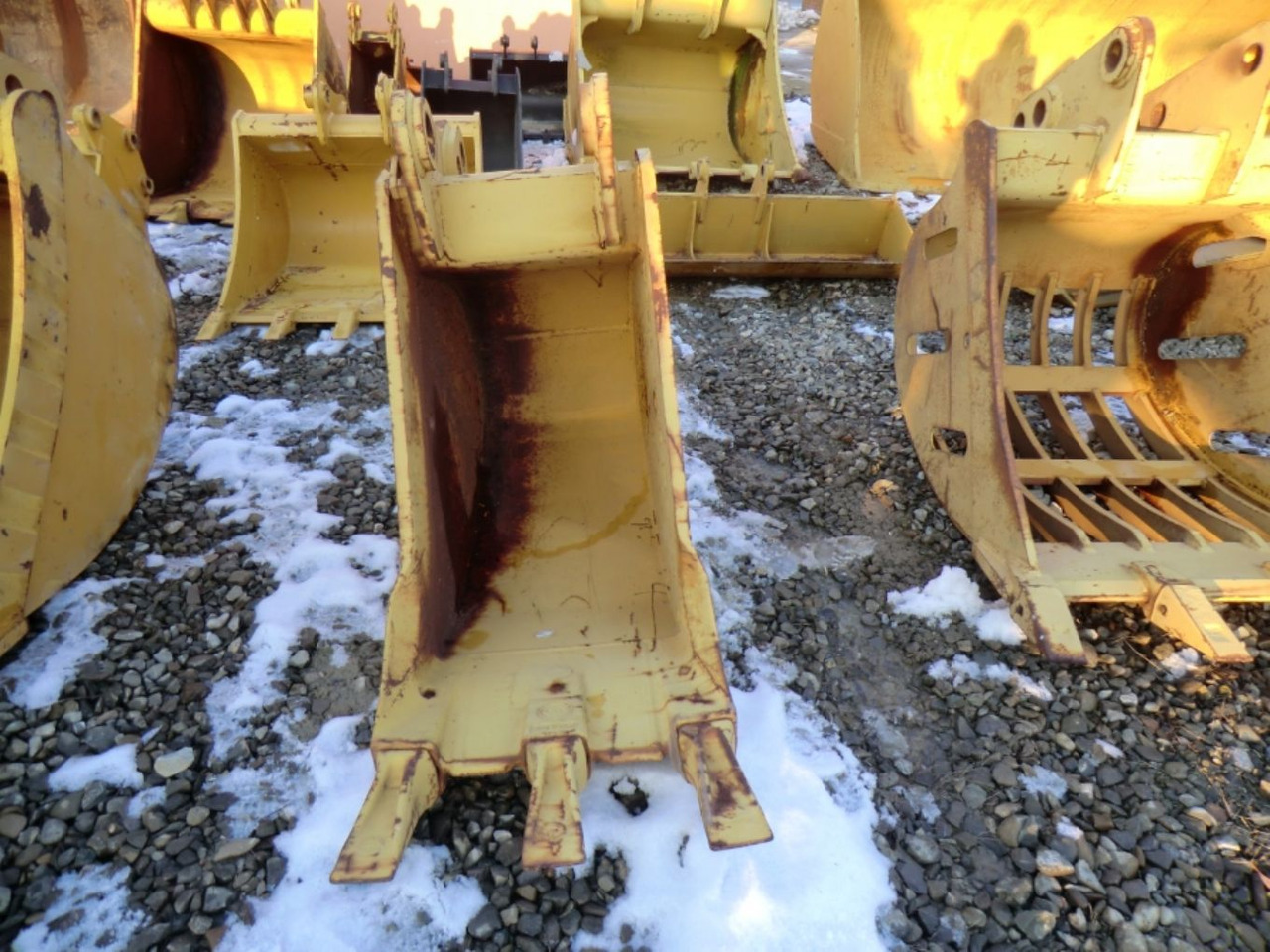 Mantovani Benne L 221 GP Benna con denti, larghezza mm 600. - Kašika za bager: slika 5 Mantovani Benne L 221 GP Benna con denti, larghezza mm 600. - Kašika za bager: slika 5