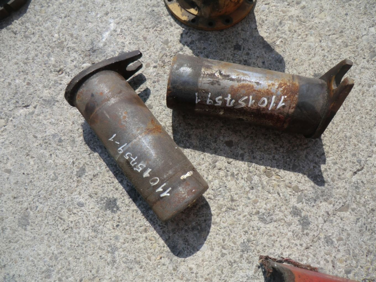 VOLVO L120C PERNO DEL BRACCIO - Karoserija i eksterijer za Građevinska mašina: slika 1 VOLVO L120C PERNO DEL BRACCIO - Karoserija i eksterijer za Građevinska mašina: slika 1