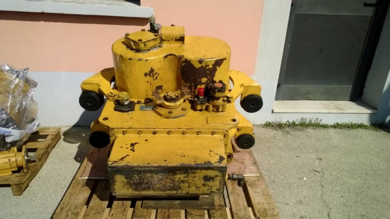 VOLVO L330E Trasmissione revisionata. - Menjač za Građevinska mašina: slika 1 VOLVO L330E Trasmissione revisionata. - Menjač za Građevinska mašina: slika 1