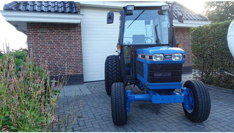 Ford 1920 4x4 - Traktor: slika 2 Ford 1920 4x4 - Traktor: slika 2