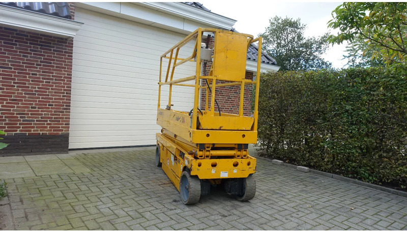 Haulotte Compact 8CU - Lift u obliku makaza: slika 5 Haulotte Compact 8CU - Lift u obliku makaza: slika 5