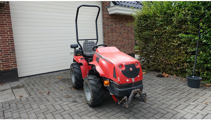 Valdapana 1225HST - Traktor: slika 2 Valdapana 1225HST - Traktor: slika 2