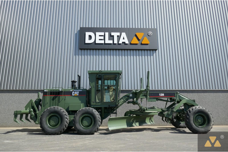 Caterpillar 12H Ex-military - Grejder: slika 2 Caterpillar 12H Ex-military - Grejder: slika 2