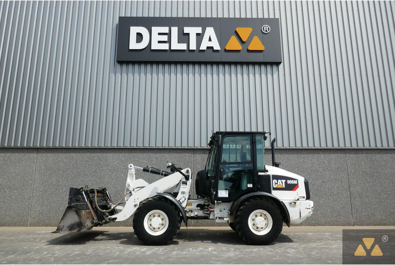 Caterpillar 906M - Utovarivač točkaš: slika 1 Caterpillar 906M - Utovarivač točkaš: slika 1