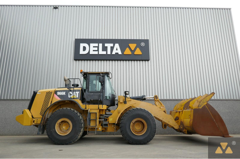 Caterpillar 966K - Utovarivač točkaš: slika 2 Caterpillar 966K - Utovarivač točkaš: slika 2