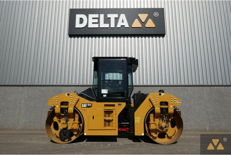 Caterpillar CB13 - Valjak: slika 1 Caterpillar CB13 - Valjak: slika 1