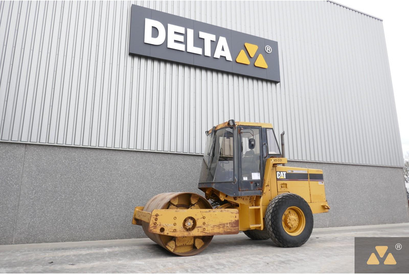 Caterpillar CS433C - Valjak: slika 4 Caterpillar CS433C - Valjak: slika 4