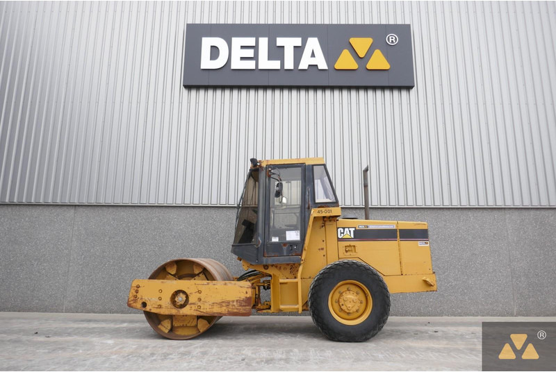 Caterpillar CS433C - Valjak: slika 1 Caterpillar CS433C - Valjak: slika 1