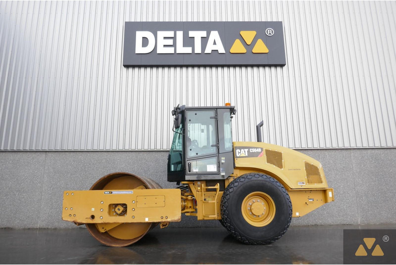 Caterpillar CS64B - Valjak: slika 1 Caterpillar CS64B - Valjak: slika 1
