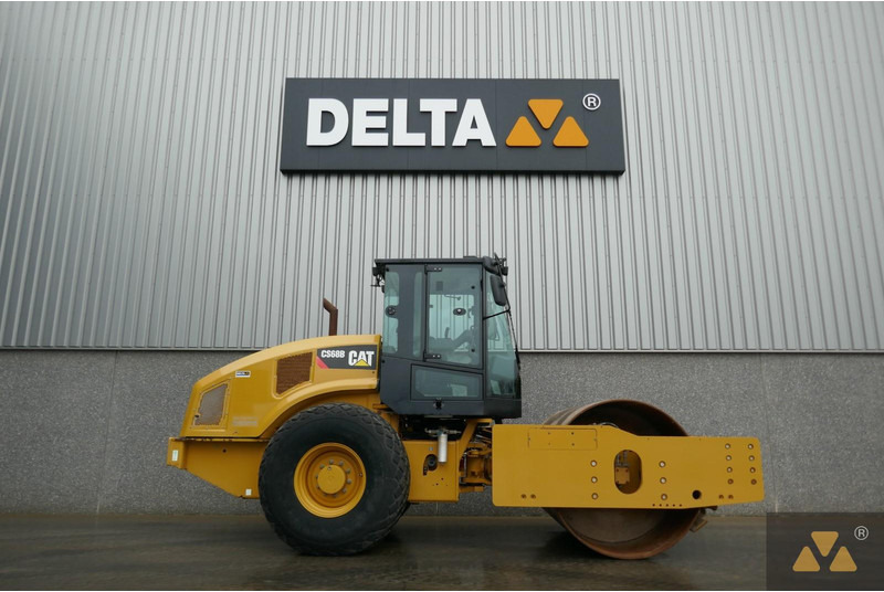 Caterpillar CS68B - Valjak: slika 2 Caterpillar CS68B - Valjak: slika 2