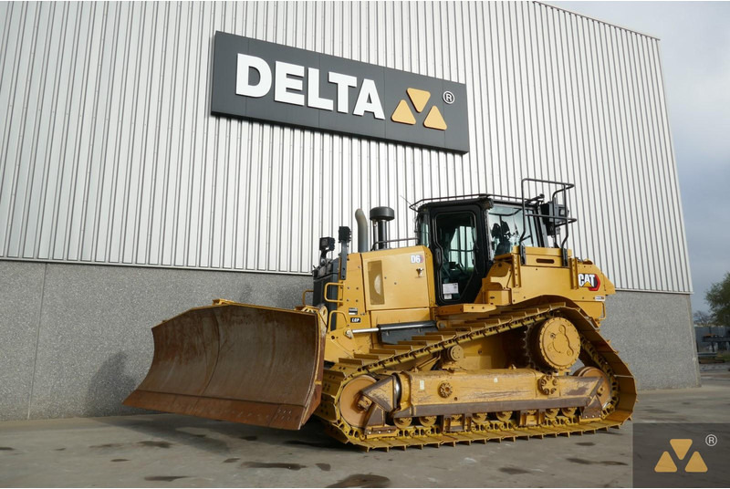 Caterpillar D6 LGP - Buldožer: slika 4 Caterpillar D6 LGP - Buldožer: slika 4