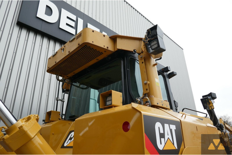 Buldožer Caterpillar D8T: slika 19