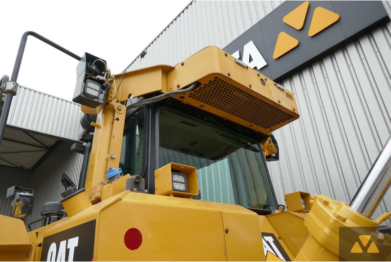 Buldožer Caterpillar D8T: slika 18