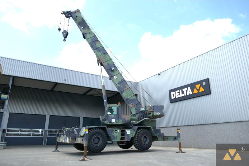 Grove RT875 Ex-army - Autokran za teške terene: slika 3 Grove RT875 Ex-army - Autokran za teške terene: slika 3