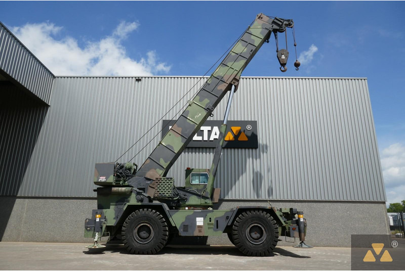 Grove RT875 Ex-army - Autokran za teške terene: slika 2 Grove RT875 Ex-army - Autokran za teške terene: slika 2