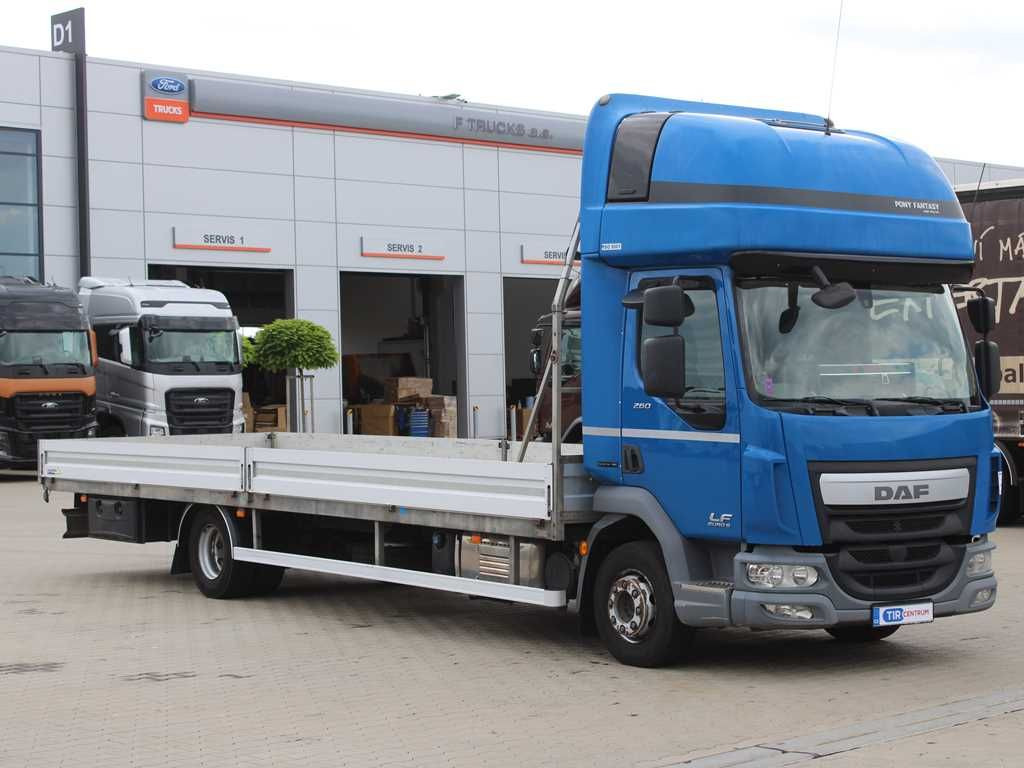 DAF LF 260, SLEEPING CABIN, EURO 6, PNEU 80% - Kamion sa tovarnim sandukom: slika 2 DAF LF 260, SLEEPING CABIN, EURO 6, PNEU 80% - Kamion sa tovarnim sandukom: slika 2
