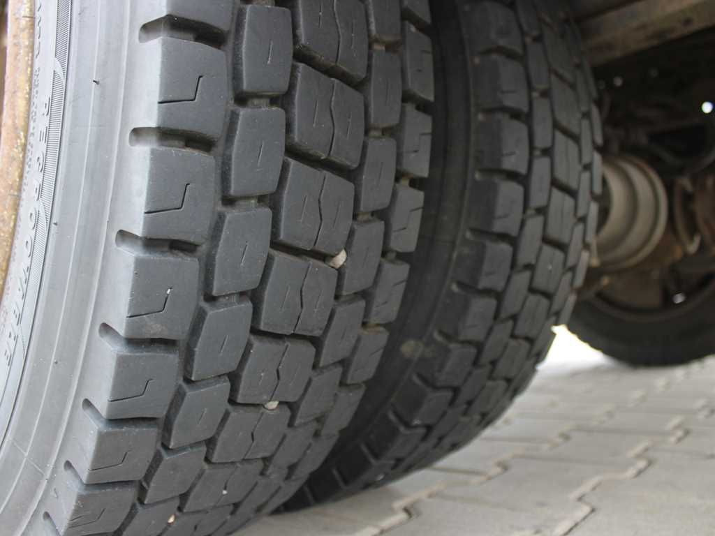 Dostavno vozilo sa ceradom Iveco EUROCARGO 75E18, EURO 4 , PNEU 80%: slika 20