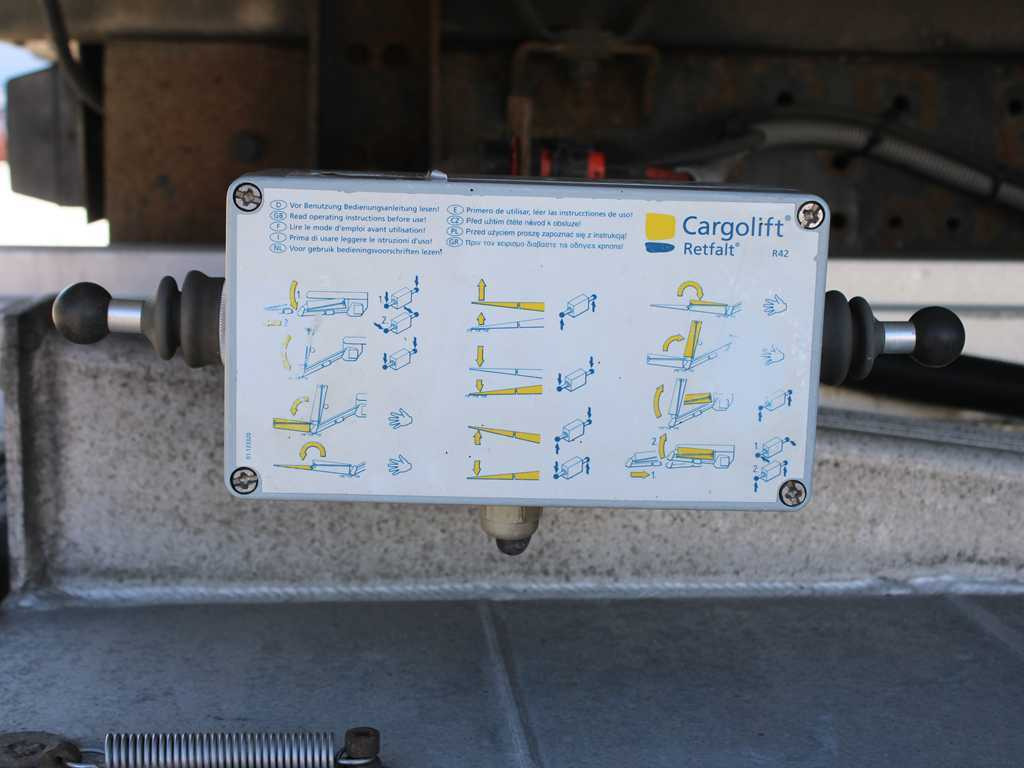 Iveco EUROCARGO ML 120E25, EURO 5, HYDRAULIC FRONT, INDEPENDENT AIR CONDITIONING - Kamion sa zatvorenim sandukom: slika 5 Iveco EUROCARGO ML 120E25, EURO 5, HYDRAULIC FRONT, INDEPENDENT AIR CONDITIONING - Kamion sa zatvorenim sandukom: slika 5