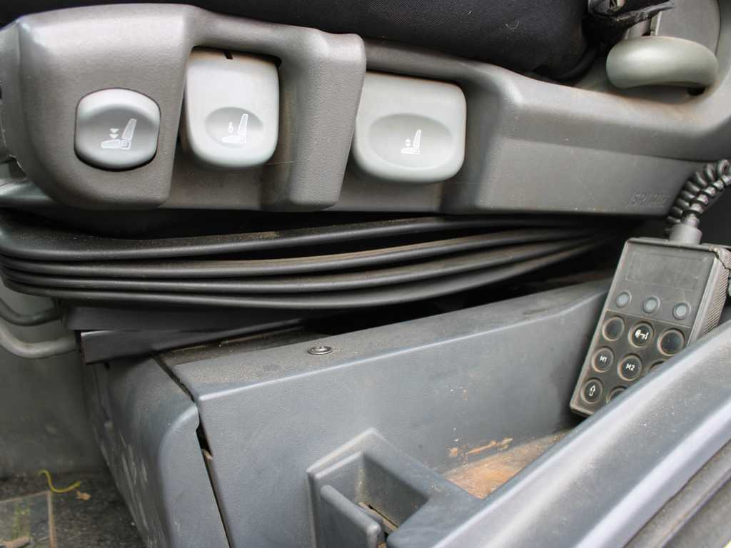 Iveco STRALIS 400, 6X2, EURO 3, HYDRAULIC ARM FASSI F110 Iveco STRALIS 400, 6X2, EURO 3, HYDRAULIC ARM FASSI F110: slika 16