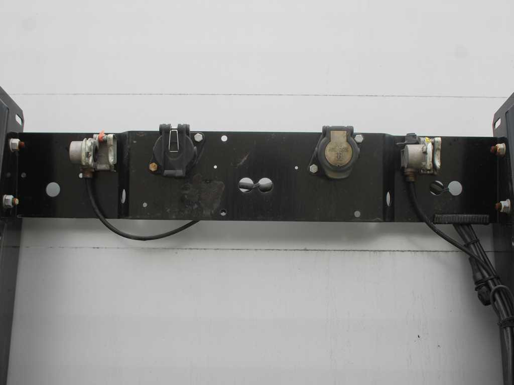 Poluprikolica sa ceradom Kögel SN 24, LOWDECK, LIFTING AXLE, MULTILOCK, LIFTING ROOF: slika 6