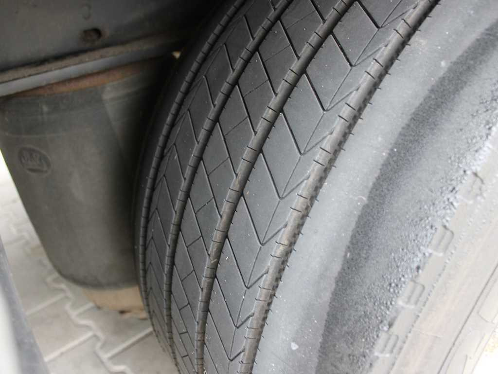 Poluprikolica sa ceradom Kögel SN 24, LOWDECK, LIFTING AXLE, MULTILOCK, LIFTING ROOF: slika 12