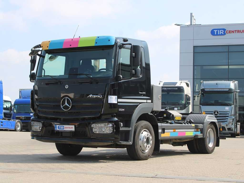 Mercedes-Benz ATEGO 1224, EURO 6, HOOK CONTAINER - Kamion sa hidrauličnom kukom: slika 1 Mercedes-Benz ATEGO 1224, EURO 6, HOOK CONTAINER - Kamion sa hidrauličnom kukom: slika 1