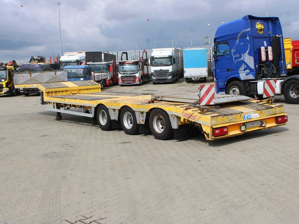 Nooteboom OSD-41-03, LIFT AXLE, DRIVEWAYS - Niska poluprikolica za prevoz: slika 5 Nooteboom OSD-41-03, LIFT AXLE, DRIVEWAYS - Niska poluprikolica za prevoz: slika 5