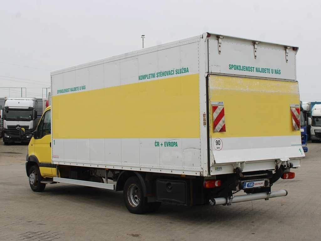 Renault MASCOTT 160.65 P 4X2, EURO 3, TAIL LIFT Renault MASCOTT 160.65 P 4X2, EURO 3, TAIL LIFT - Dostavno vozilo sa zatvorenim sandukom: slika 4 Renault MASCOTT 160.65 P 4X2, EURO 3, TAIL LIFT Renault MASCOTT 160.65 P 4X2, EURO 3, TAIL LIFT - Dostavno vozilo sa zatvorenim sandukom: slika 4