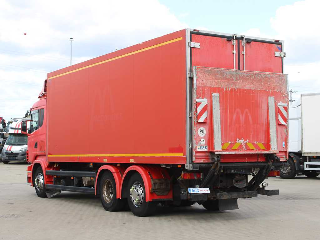 Scania R 380, HYDRAULIC FRONT, DOUBLE CHAMBER, CARRIER SUPRA 850 mt - Hladnjača: slika 5 Scania R 380, HYDRAULIC FRONT, DOUBLE CHAMBER, CARRIER SUPRA 850 mt - Hladnjača: slika 5