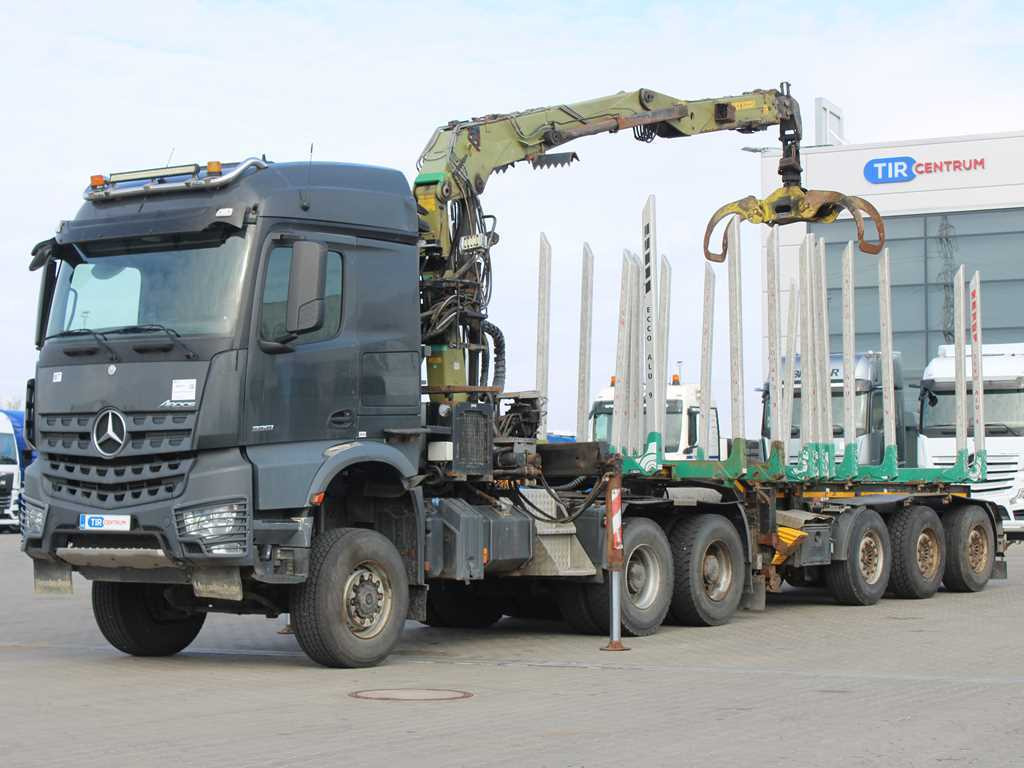 Mercedes-Benz Arocs 3351, 6x6, HYDRAULIC ARM LOGLIFT ET450, TIRES 80% + DOLL (2017) - Tegljač: slika 1 Mercedes-Benz Arocs 3351, 6x6, HYDRAULIC ARM LOGLIFT ET450, TIRES 80% + DOLL (2017) - Tegljač: slika 1