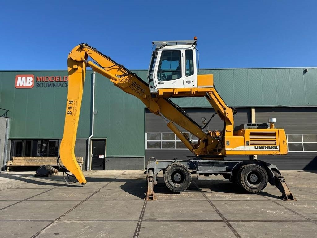 Liebherr A 924 B - Bager za obradu otpada/ Industrije: slika 2 Liebherr A 924 B - Bager za obradu otpada/ Industrije: slika 2