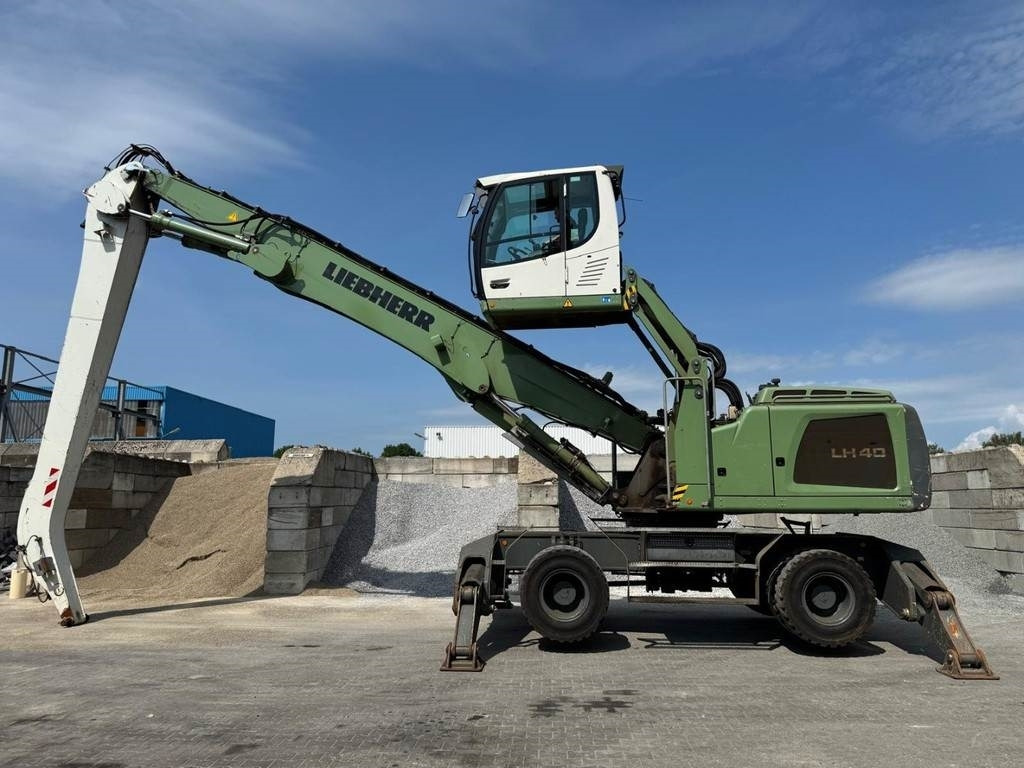 Liebherr LH 40 M - Bager za obradu otpada/ Industrije: slika 1 Liebherr LH 40 M - Bager za obradu otpada/ Industrije: slika 1