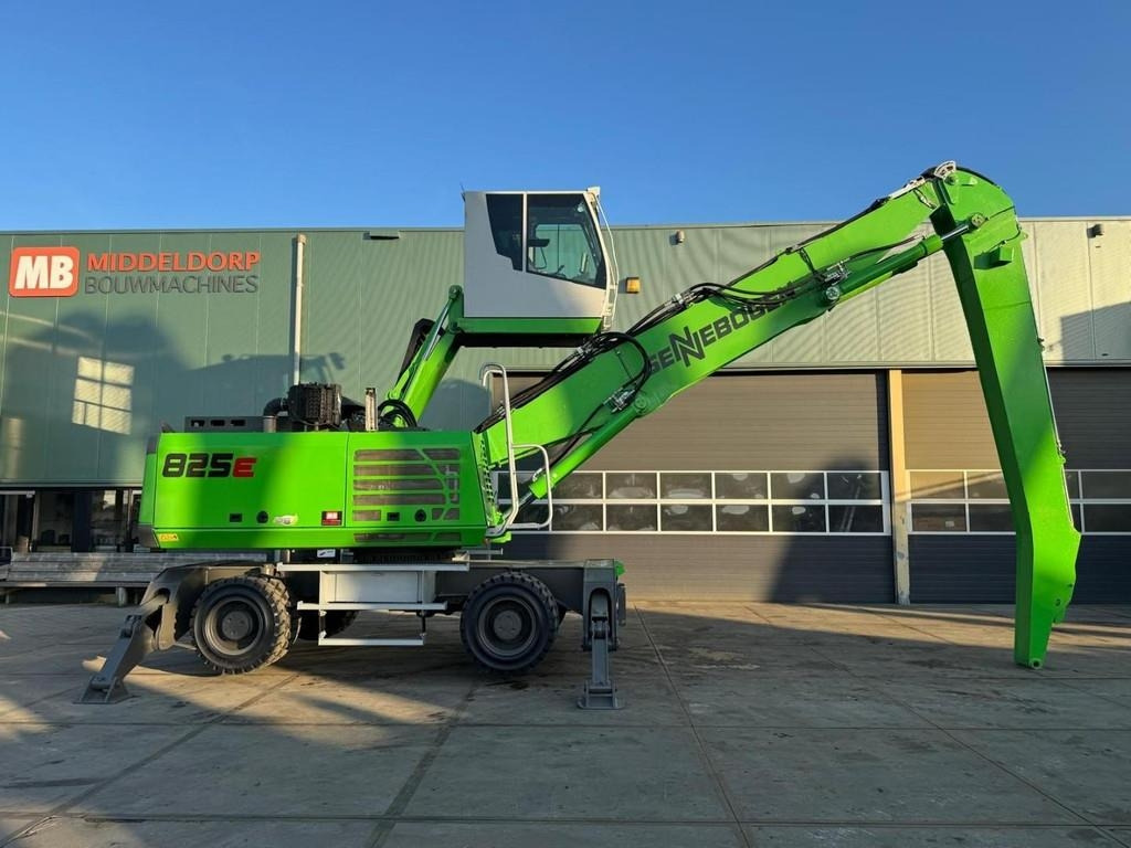 Sennebogen 825M E - Bager za obradu otpada/ Industrije: slika 4 Sennebogen 825M E - Bager za obradu otpada/ Industrije: slika 4