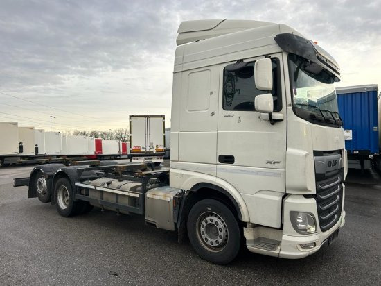 DAF XF 480 FAR BDF Euro 6 Liftachse, Retarder - Kamion za prevoz kontejnera/ Kamion sa promenjivim sandukom: slika 3 DAF XF 480 FAR BDF Euro 6 Liftachse, Retarder - Kamion za prevoz kontejnera/ Kamion sa promenjivim sandukom: slika 3