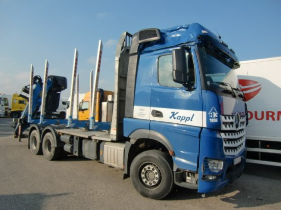 Mercedes-Benz Arocs 3353 6x4 Holztransp., Palfinger Kran Epsilon - Šticar, Kamion sa dizalicom: slika 1 Mercedes-Benz Arocs 3353 6x4 Holztransp., Palfinger Kran Epsilon - Šticar, Kamion sa dizalicom: slika 1