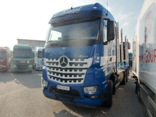 Mercedes-Benz Arocs 3353 6x4 Holztransp., Palfinger Kran Epsilon - Šticar, Kamion sa dizalicom: slika 3 Mercedes-Benz Arocs 3353 6x4 Holztransp., Palfinger Kran Epsilon - Šticar, Kamion sa dizalicom: slika 3