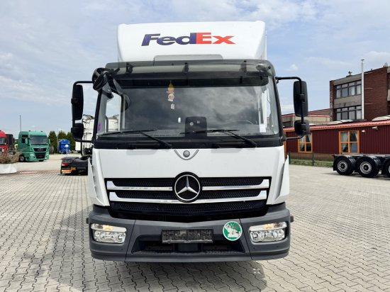 Mercedes-Benz Atego 1224 Koffer mit Hebebühne - Kamion sa zatvorenim sandukom: slika 2 Mercedes-Benz Atego 1224 Koffer mit Hebebühne - Kamion sa zatvorenim sandukom: slika 2