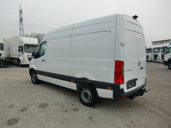 Mercedes-Benz Sprinter 319 CDI Standard, el.Schiebetür - Furgon: slika 4 Mercedes-Benz Sprinter 319 CDI Standard, el.Schiebetür - Furgon: slika 4