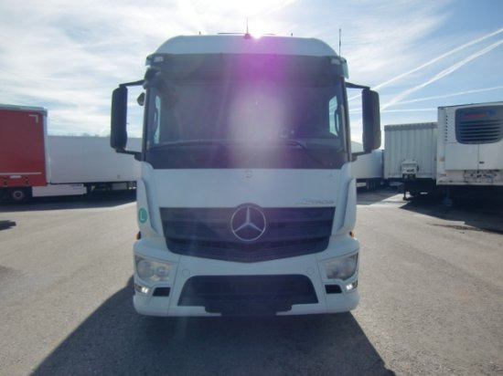 Mercedes-Benz Actros 1845, MP4 - Tegljač: slika 2 Mercedes-Benz Actros 1845, MP4 - Tegljač: slika 2