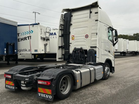 Volvo FH 500 E6, Low Deck, I-Shift, Voll-Luft, Standklima - Tegljač: slika 3 Volvo FH 500 E6, Low Deck, I-Shift, Voll-Luft, Standklima - Tegljač: slika 3
