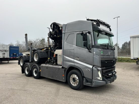 Volvo FH 16 650 6x4 Langholzzug + Doll M2K-9L Nachläufer mit Palfinger Epsilon S260C96, I-Shift, Retarder, - Šticar, Kamion sa dizalicom: slika 3 Volvo FH 16 650 6x4 Langholzzug + Doll M2K-9L Nachläufer mit Palfinger Epsilon S260C96, I-Shift, Retarder, - Šticar, Kamion sa dizalicom: slika 3