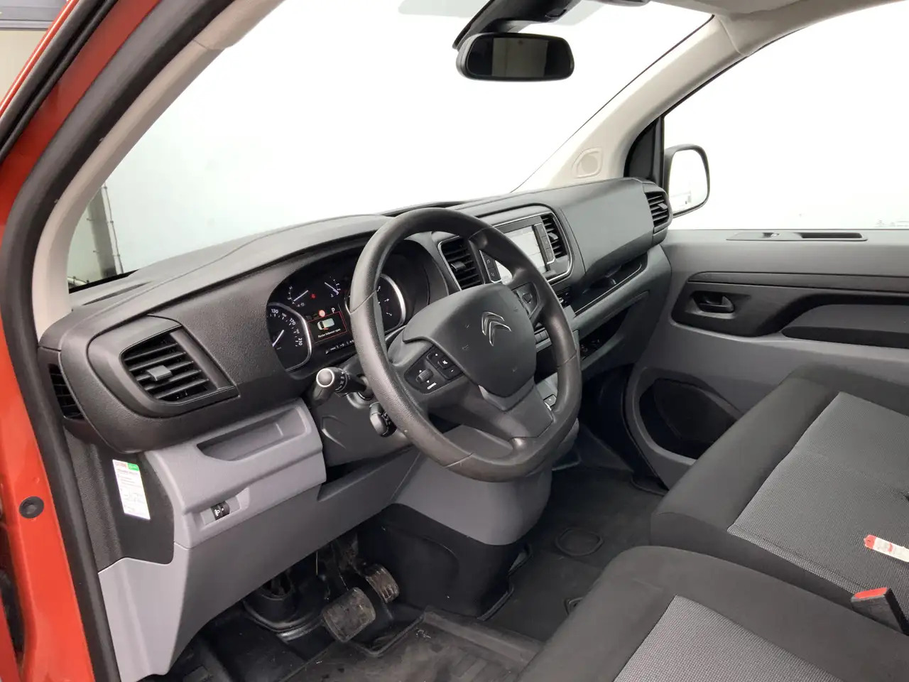 Citroen Jumpy 2.0 BlueHDI 180 Business M S&S Automaat Airco Crui - Furgon: slika 5 Citroen Jumpy 2.0 BlueHDI 180 Business M S&S Automaat Airco Crui - Furgon: slika 5