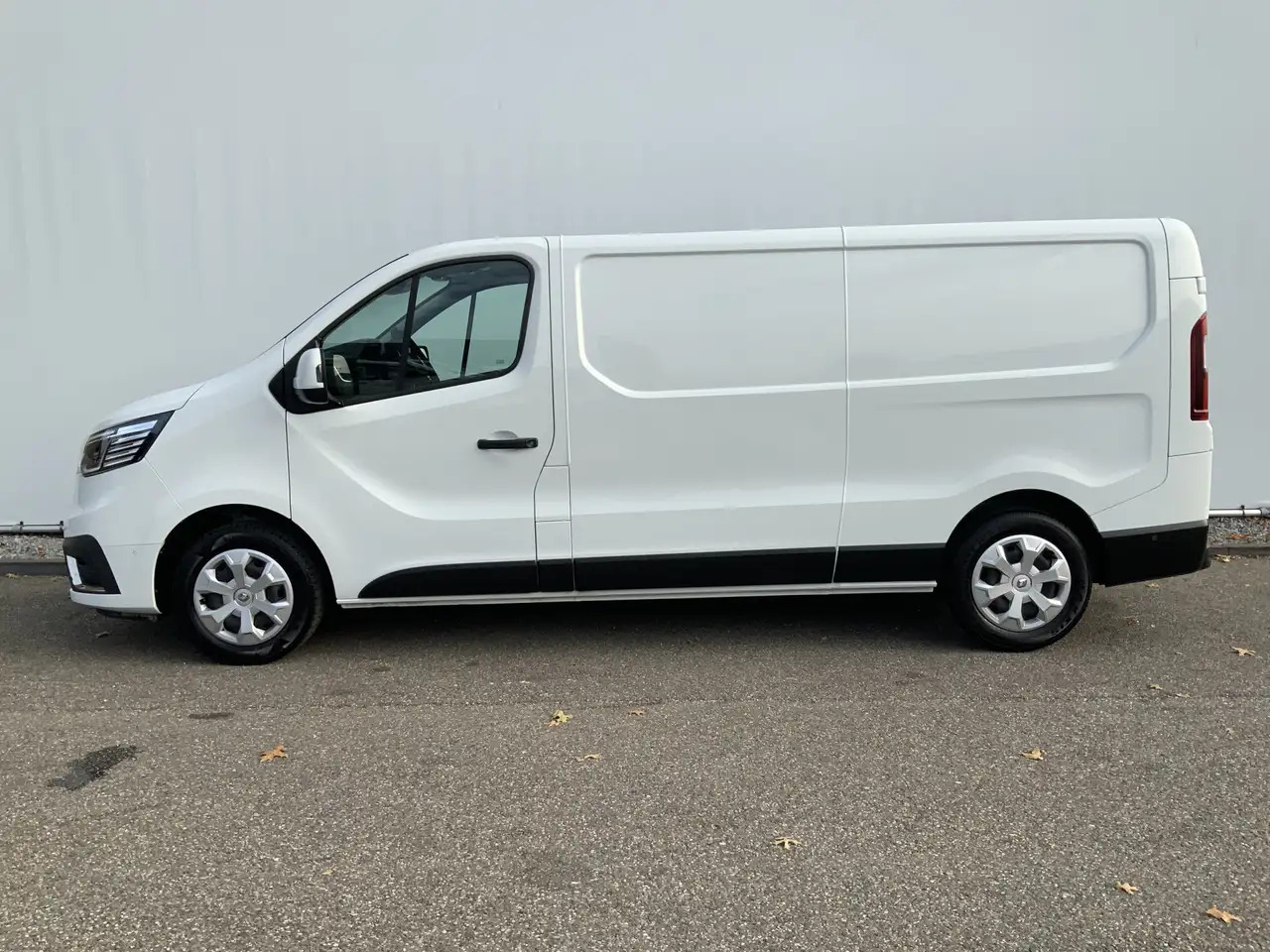 Renault Trafic 2.0 dCi 130 T30 L2H1 Work Edition Airco Cruise Nav - Druga mašina: slika 3 Renault Trafic 2.0 dCi 130 T30 L2H1 Work Edition Airco Cruise Nav - Druga mašina: slika 3