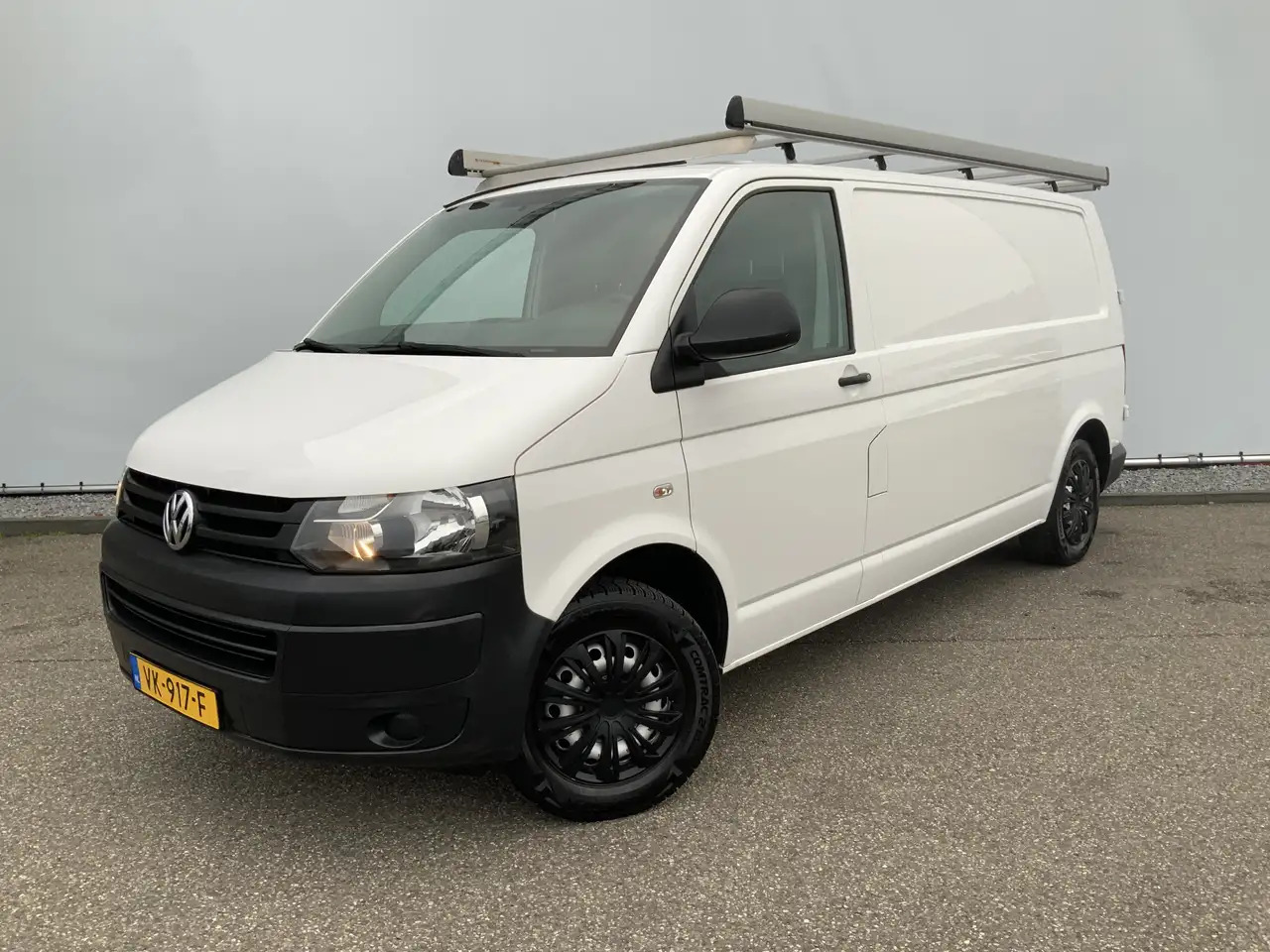 Volkswagen T5 Transporter 2.0 TDI L2H2 Airco Cruise 3 Zits Imperiaal & Trekh - Druga mašina: slika 1 Volkswagen T5 Transporter 2.0 TDI L2H2 Airco Cruise 3 Zits Imperiaal & Trekh - Druga mašina: slika 1