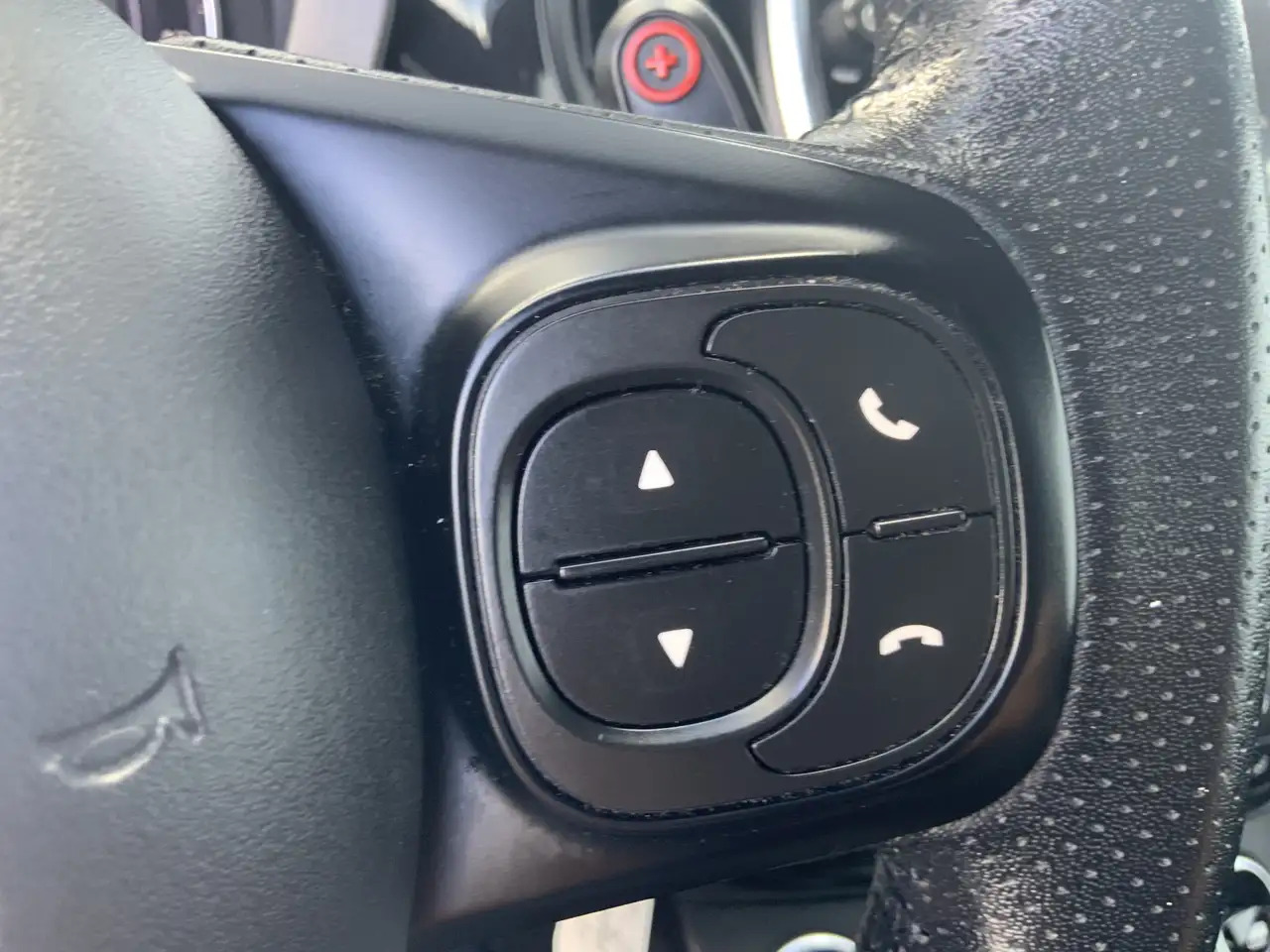 Kabriolet Fiat 500C Abarth 1.4 T-Jet 595 Automaat Euro 6: slika 11 Kabriolet Fiat 500C Abarth 1.4 T-Jet 595 Automaat Euro 6: slika 11