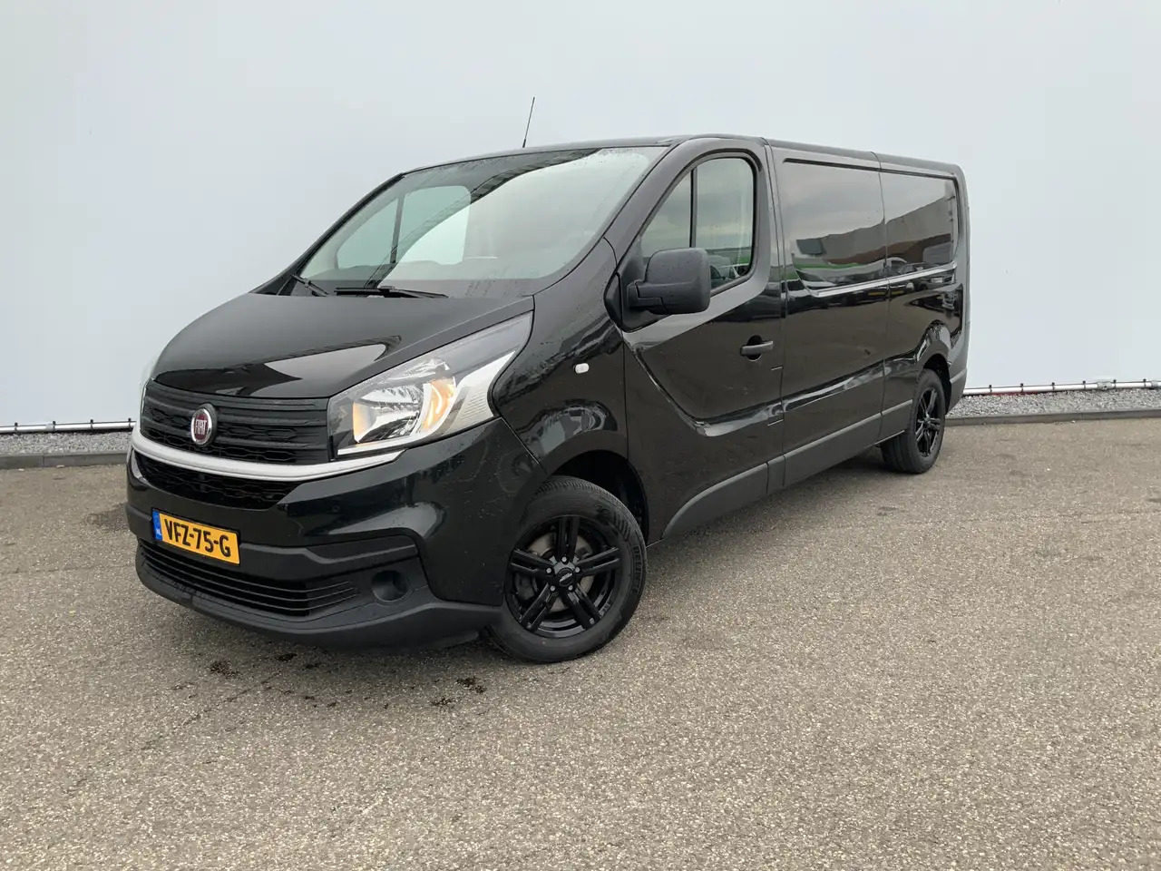 Fiat Talento 1.6 MJ EcoJet L2H1 Airco Cruise 3 Zits Navi Trekha - Furgon: slika 1 Fiat Talento 1.6 MJ EcoJet L2H1 Airco Cruise 3 Zits Navi Trekha - Furgon: slika 1