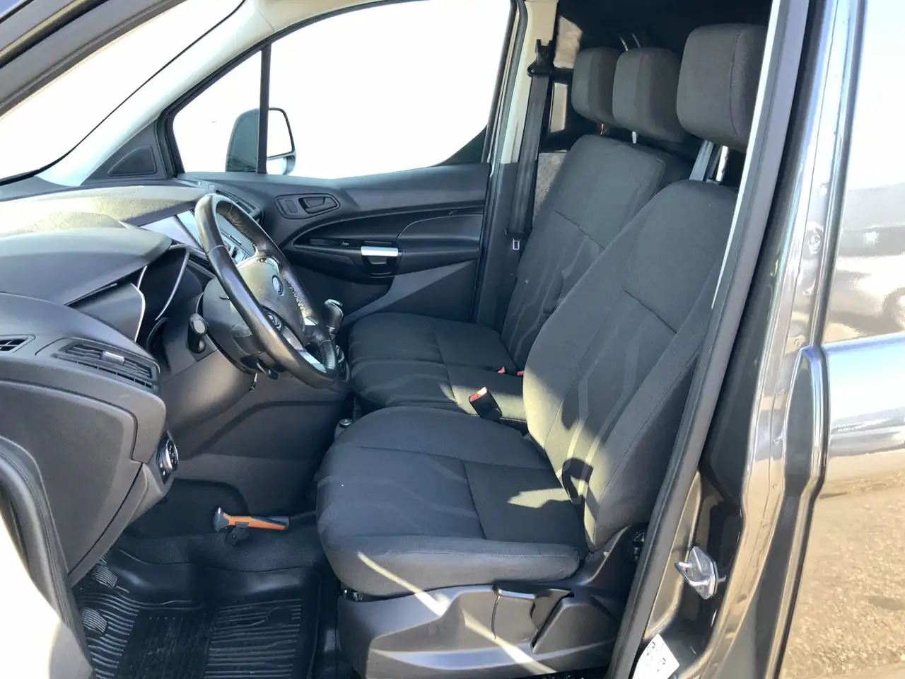 Ford Transit Connect 1.5 TDCI L2 Trend Airco Cruise 3 Zits DakDragers C - Mali kombi: slika 4 Ford Transit Connect 1.5 TDCI L2 Trend Airco Cruise 3 Zits DakDragers C - Mali kombi: slika 4