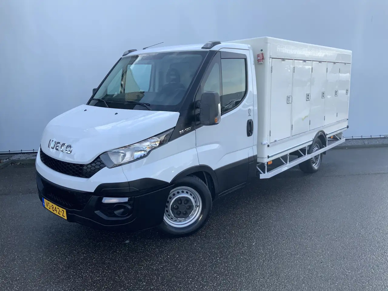 Iveco Daily 35S13 2.3 345 IJswagen -0.40 gr 10 deuren Euro 5 B - Dostavno vozilo hladnjača: slika 1 Iveco Daily 35S13 2.3 345 IJswagen -0.40 gr 10 deuren Euro 5 B - Dostavno vozilo hladnjača: slika 1